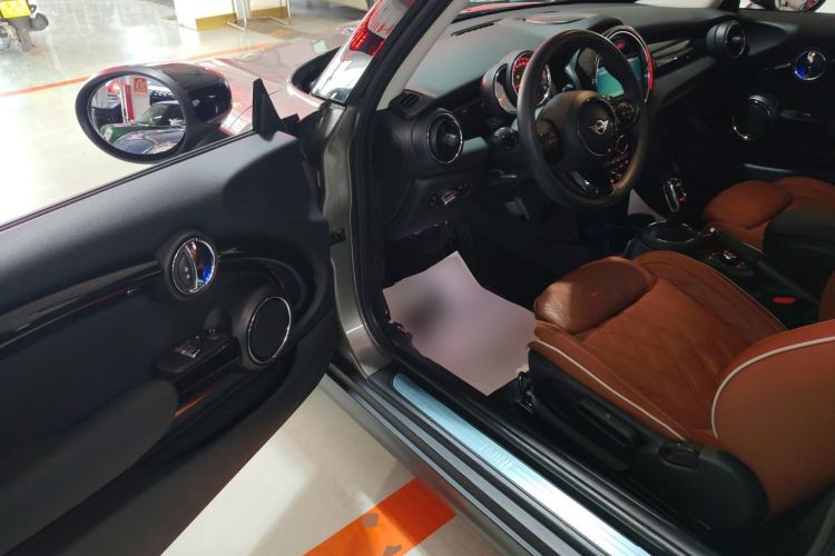 Used MINI 2019 1.5T COOPER Artist Driver Seat