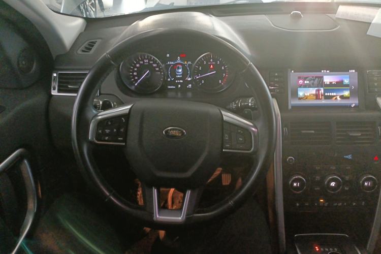 Used Land Rover Discovery Sport 2019 240 PS SE Version China VI Standard
