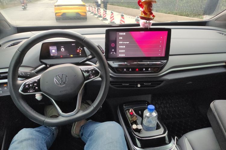 Used Volkswagen ID.4 CROZZ 2021 Long-Range Lite PRO Two-Wheel Drive Version Center Console