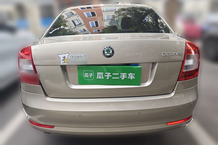 Used Skoda Octavia 2013 1.6L Manual Yijie Edition Rear