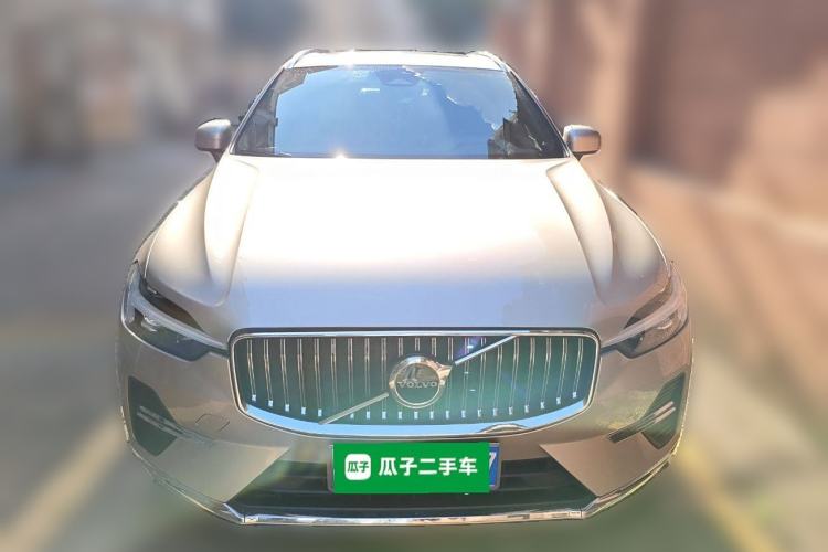 Used Volvo XC60 2023 B5 4x4 Smart Luxury Edition
