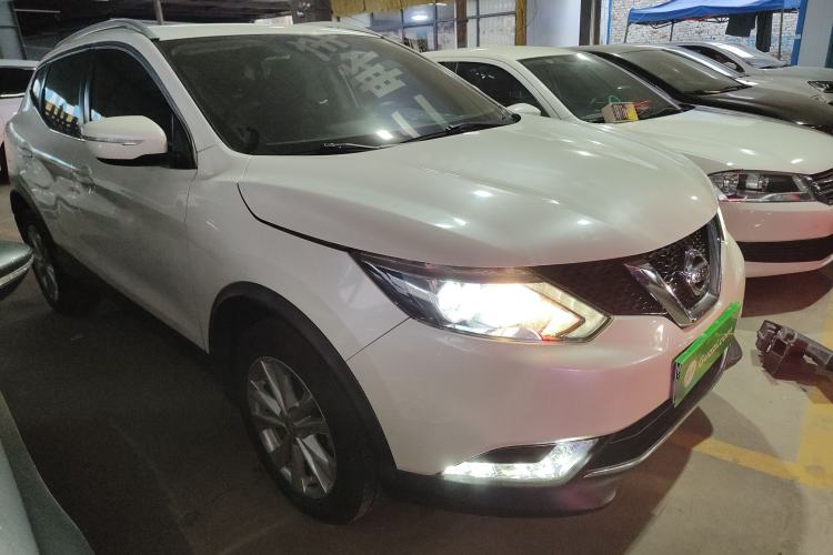 Used Nissan Qashqai 2016 2.0L CVT Elite Edition
