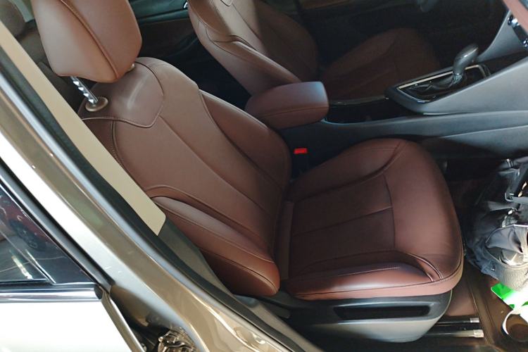 Used Buick GL6 2019 18T 6-Seater Connected Luxury Version China VI Standard