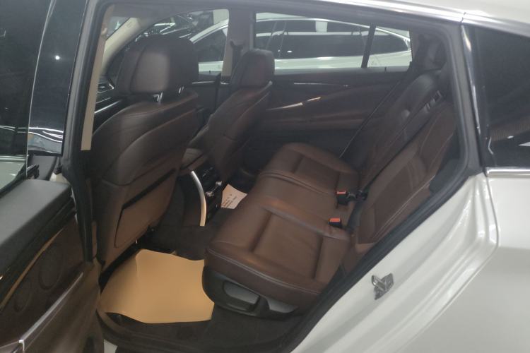 Used BMW 5 Series GT 2015 528i Luxury Edition