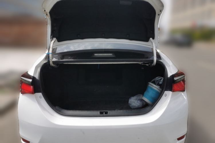 Used Toyota Corolla 2017 Revised Dual-Engine 1.8L E-CVT Leading Edition Trunk