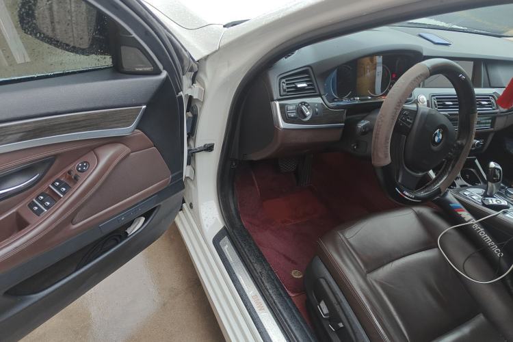 Used BMW 5 Series 2017 525Li Luxury Design Package Driver Seat