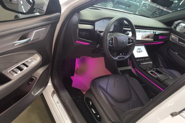 Used ARCFOX Alpha T6 2025 688MAX 175kW
