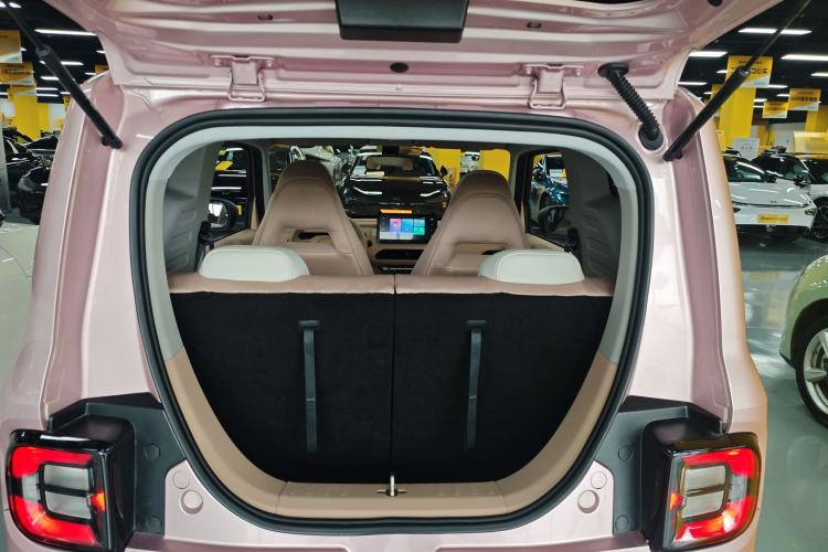 Used Geely Galaxy Panda 2023 Panda Mini 200km Endurance Bear
