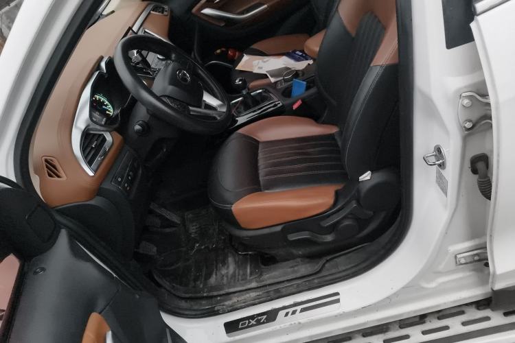 Used Soueast DX7 2017 1.5T Manual Triumph Edition
