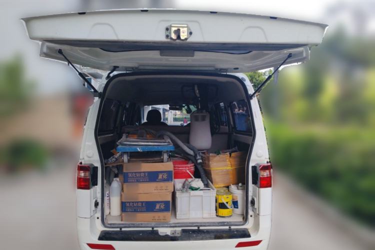 Used Jinbei Gold Hiace 2023 1.5L Passenger Vehicle Engineering Lion 5/6/7 Seater Trunk