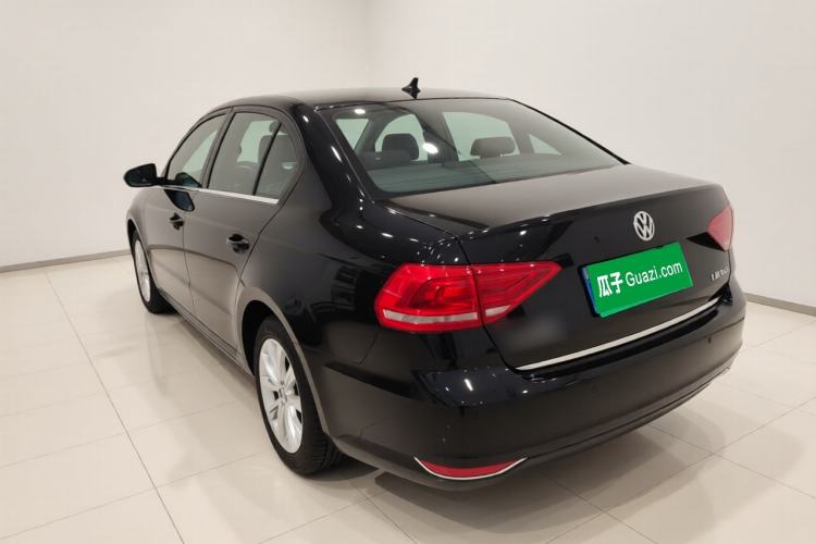 Used Volkswagen Lavida 2015 1.6L Automatic Comfort Edition