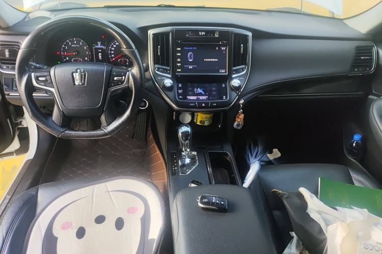 Used Toyota Crown 2015 2.0T Fashion Edition Center Console