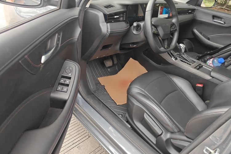 Used Roewe i5 2023 1.5L CVT Luxury Edition Driver Seat