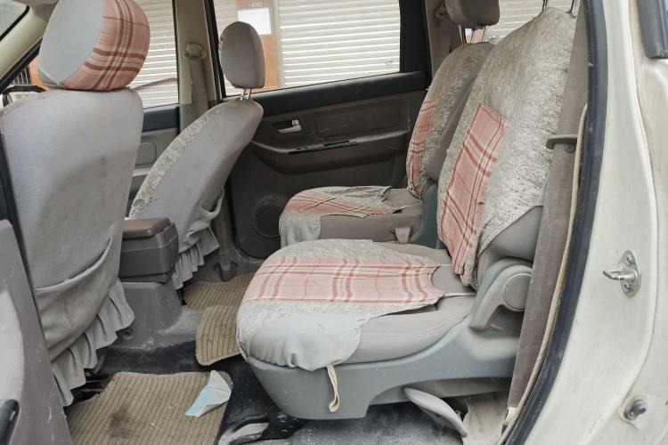 Used BAIC Weiwang M20 2014 1.5L practical type BJ415A Left Rear Seat