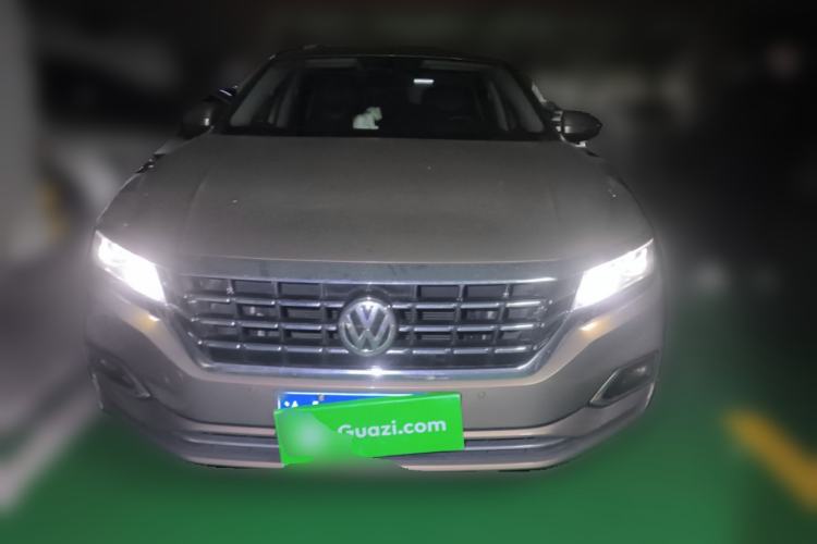 Used Volkswagen Passat 2020 330TSI Luxury Edition China VI