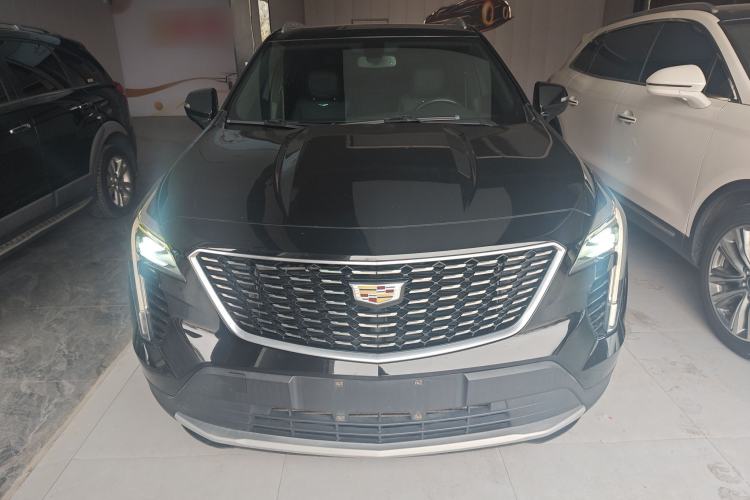 Used Cadillac XT4 2018 28T Two-Wheel-Drive Luxury Model
