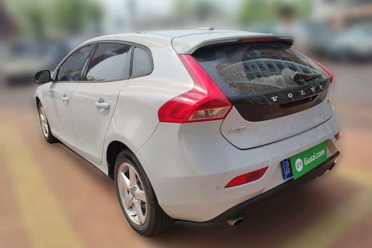 Used Volvo V40 2016 T3 Zhiyi Edition Rear Left 45 Deg