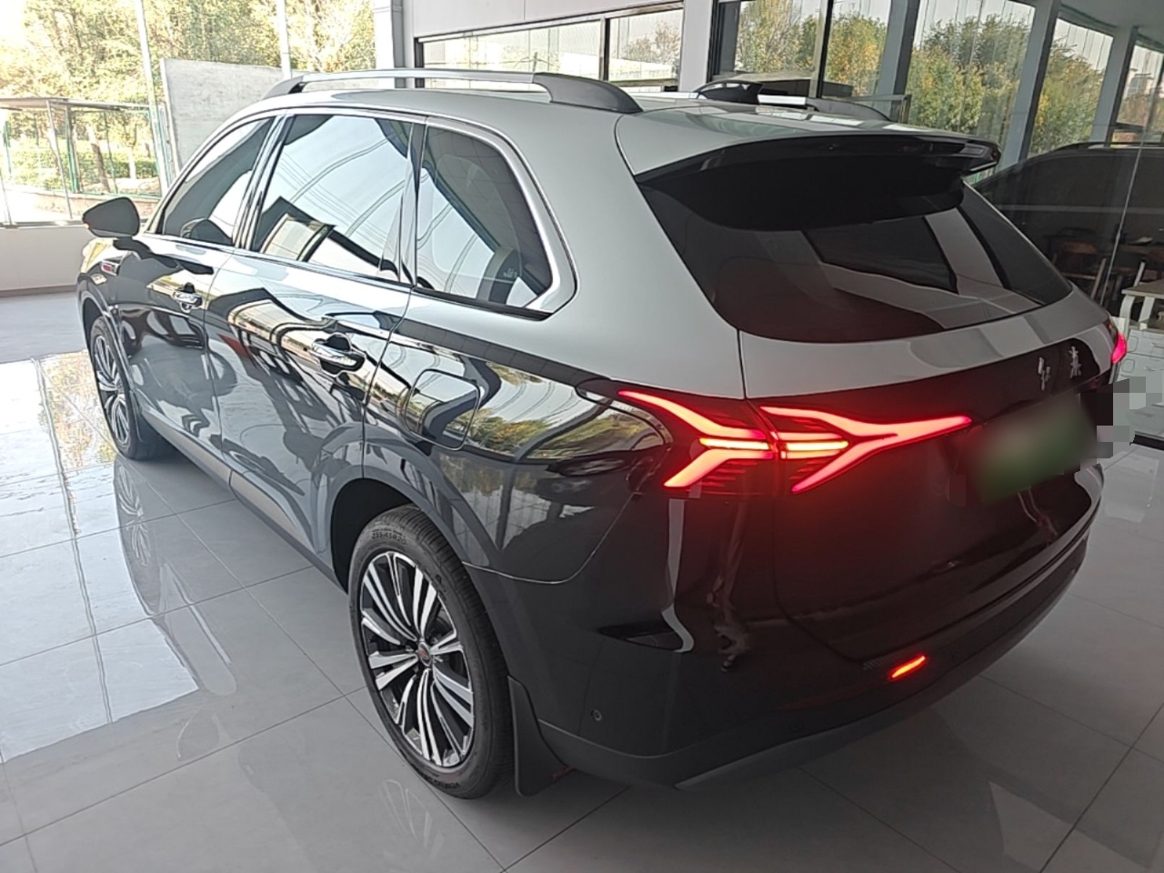 Hongqi HS6 PHEV 2026 240 Smart Hybrid Version — снимка 4