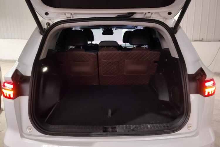 Used Geely Auto Monjaro L 2023 2.0TD High-Power Automatic Two-Wheel Drive Flagship Version Trunk