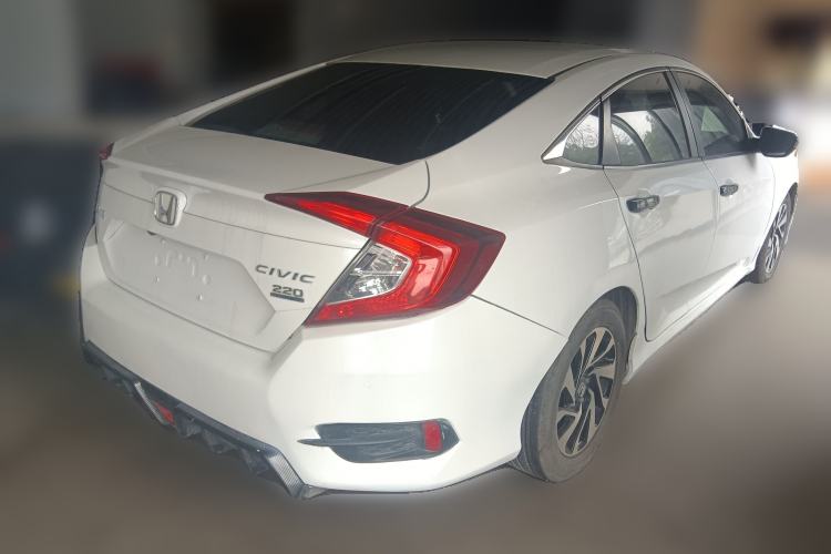 Used Honda Civic 2016 220TURBO CVT Luxury Edition Rear Right 45 Deg