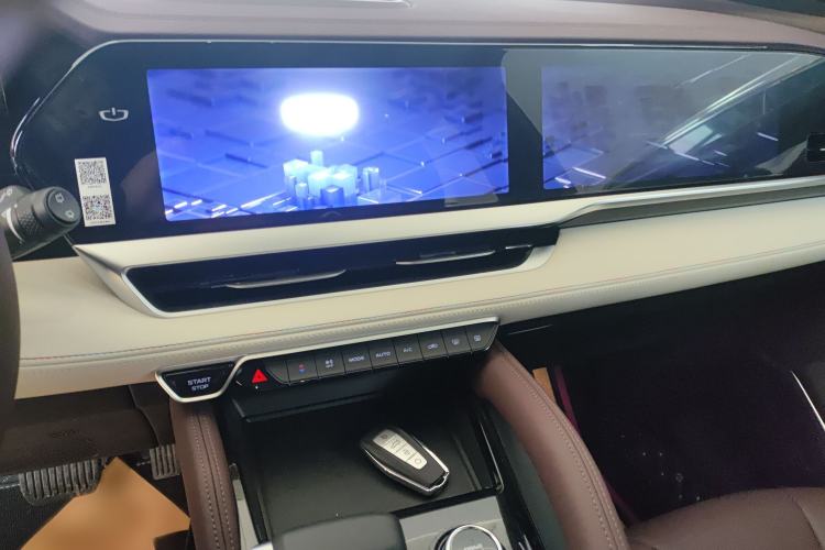 Used Geely Auto Monjaro L 2024 2.0TD High-Power Automatic Two-Wheel Drive Yunqi Version
