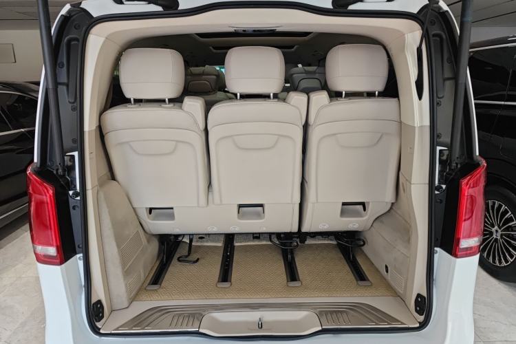 Used Mercedes-Benz V-Class 2017 V 260 L Prestige Extended Edition