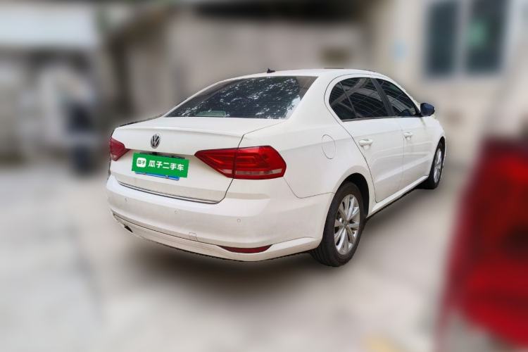 Used Volkswagen Lavida 2017 1.6L Automatic Comfort Edition
