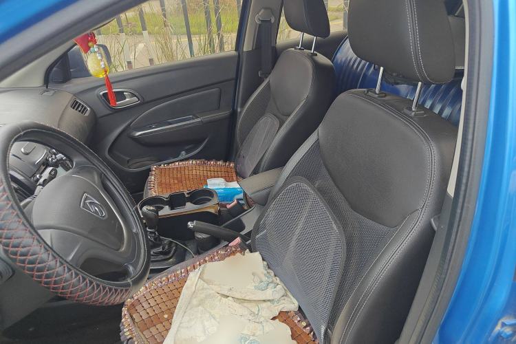 Used Baojun 610 2014 CROSS 1.5L Manual Comfort Model
