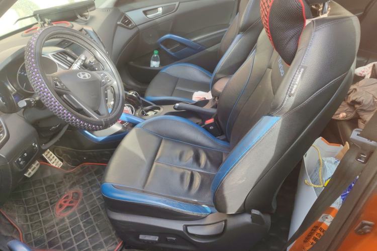 Used Hyundai Veloster 2012 1.6T Automatic Luxury Edition Left Front Seat