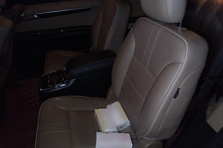 Used Mercedes-Benz R-Class 2015 R 400 4MATIC Luxury Model
