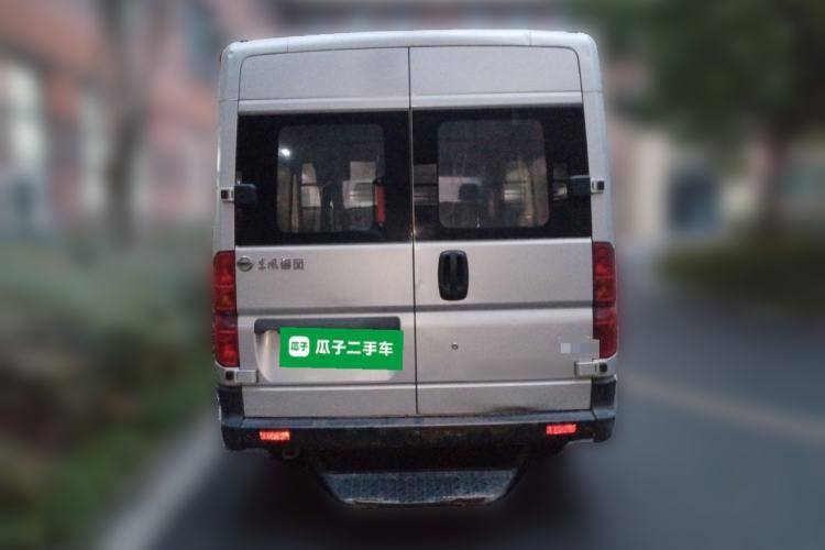 Used Dongfeng Yufeng 2015 2.5T Lingyun Edition Yulibao High-End Long Wheelbase Mid-Roof ZD25 Rear