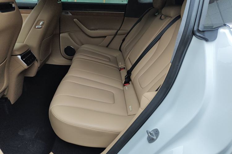 Used Hima Luxeed R7 2024 All-Electric 736 km Ultra