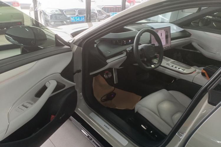 Used Xiaomi Auto SU7 2024 Four-Wheel Drive Ultra-Long Range Advanced Intelligent Driving Max Edition