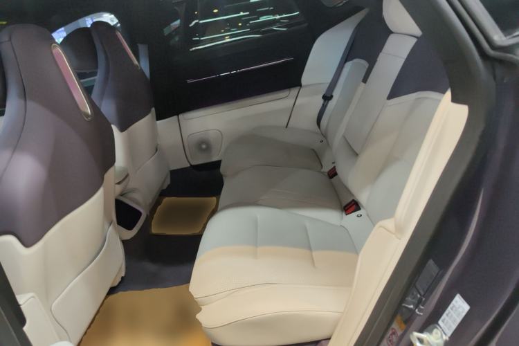 Used Avatr 12 2023 650 Three-Laser Four-Wheel Drive Performance Edition Left Rear Seat