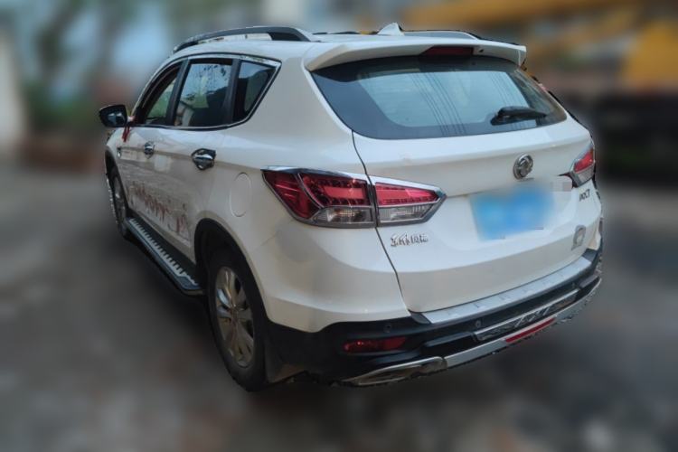 Used Dongfeng Aeolus AX7 2015 2.0L Manual Zhiyi Trim
