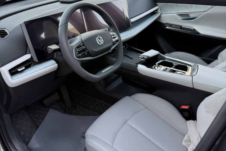 Used CHANGAN UNI-T 2023 Second-Generation 1.5T Prestige Model Exterior 2