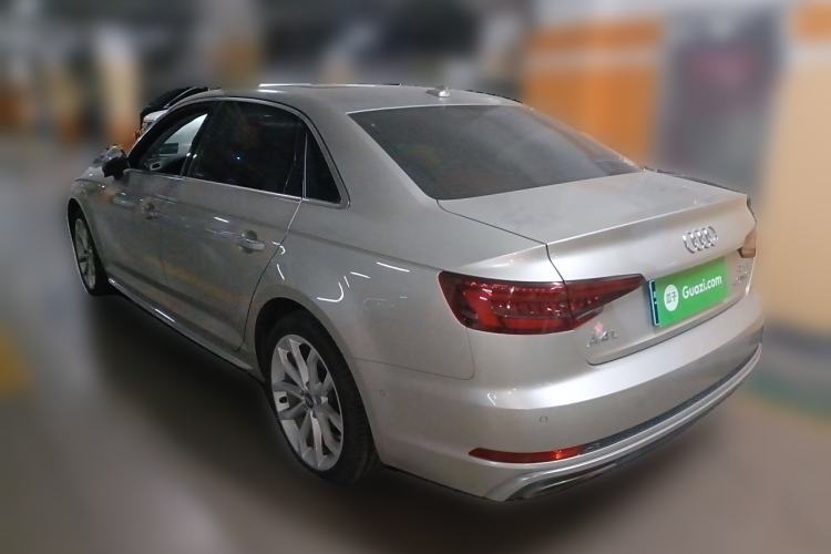 Used Audi A4L 2019 40 TFSI Fashion Edition China VI Emission Standard