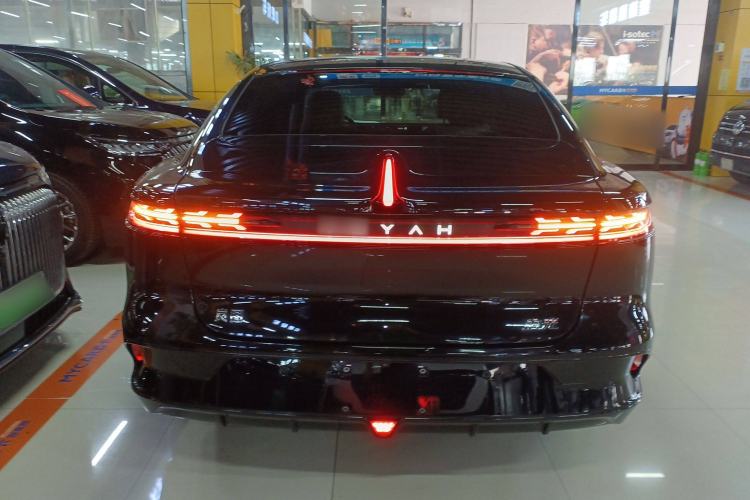 Used VOYAH PASSION 2024 PHEV Four-Wheel Drive Ultra-Long Range Flagship Model
