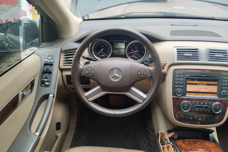 Used Mercedes-Benz R-Class 2011 R 350 L 4MATIC