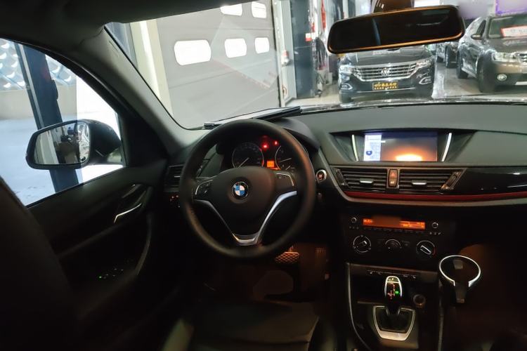 Used BMW X1 2015 sDrive18i Fashion Upgrade Edition Steering Wheel