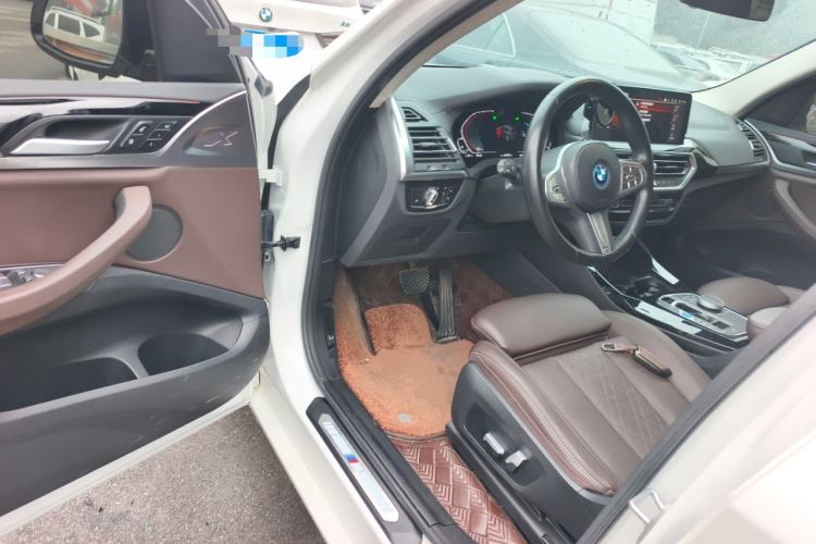 Used BMW iX3 2022 Updated Leading Version
