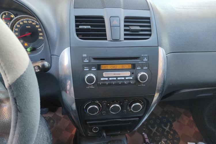 Used Suzuki SX4 2016 1.6L Automatic Classic Edition
