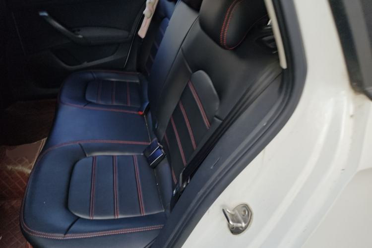 Used Skoda Rapid Spaceback 2016 Revised Version 1.6L Automatic Front-Drive Edition Left Rear Seat