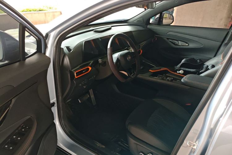 Used CHANGAN UNI-T 2022 1.5T Sport Edition Flagship Version