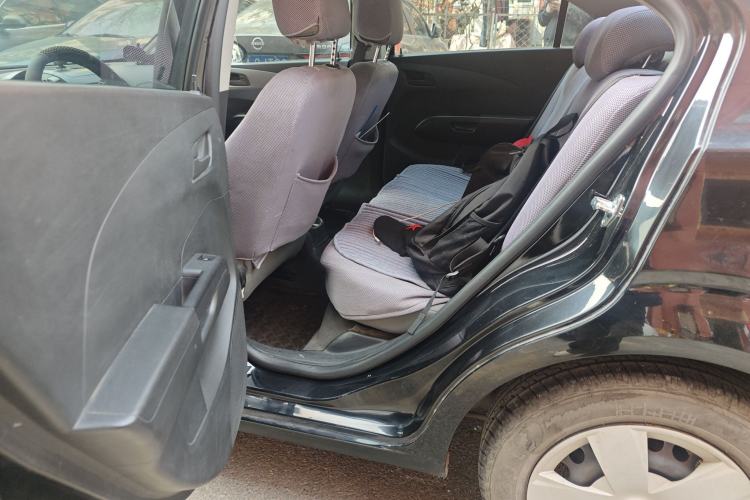 Used Chevrolet Aveo Sonic 2011 Sedan 1.4L Automatic SL
