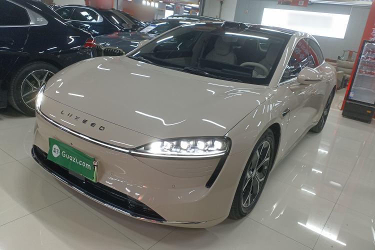 Used Hima Luxeed S7 2025 855 km Max