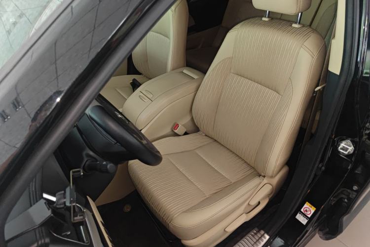 Used Toyota Highlander 2021 2.0T Four-Wheel Drive Elite Edition 7-Seater Left Front Seat