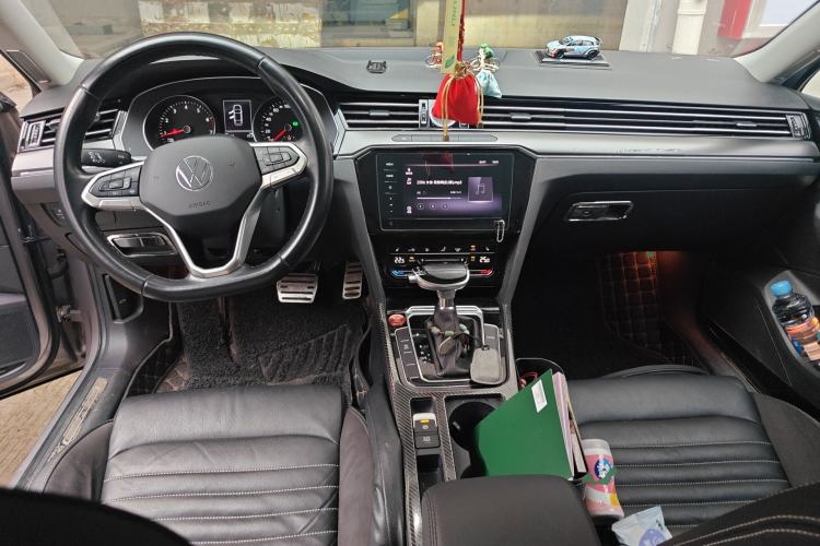 Used Volkswagen Magotan 2020 330TSI DSG Leading Model Center Console