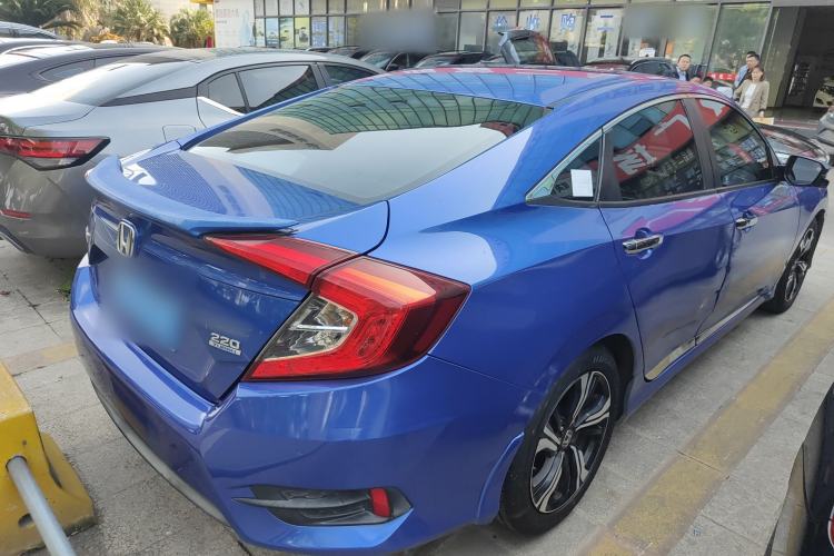 Used Honda Civic 2016 220TURBO CVT Prestige Edition
