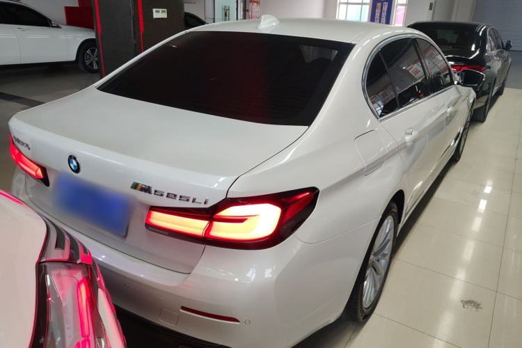 Used BMW 5 Series 2021 525Li Luxury Package Rear Right 45 Deg
